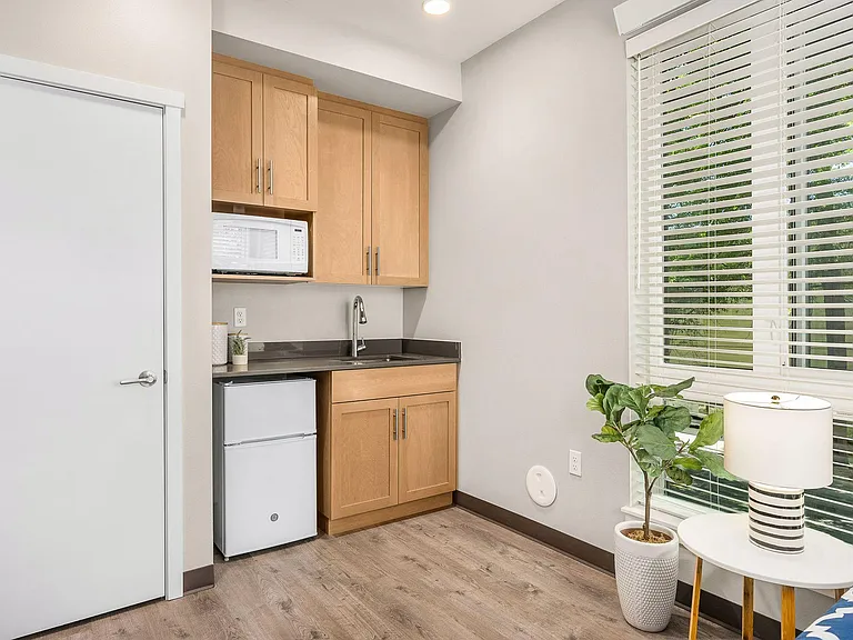 4029 Rainier Ave — Photo 8