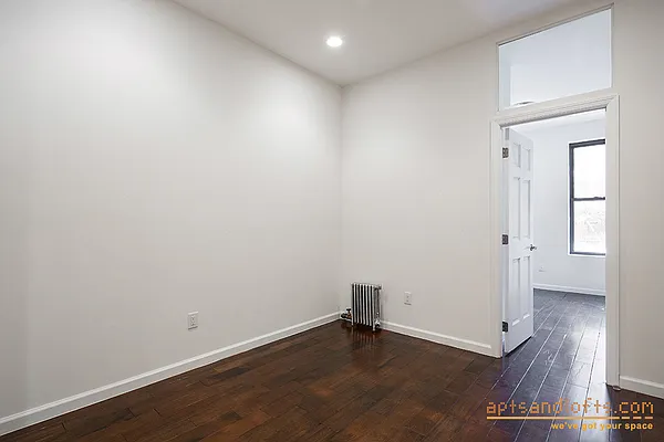 Rented by aptsandlofts.com | media 8