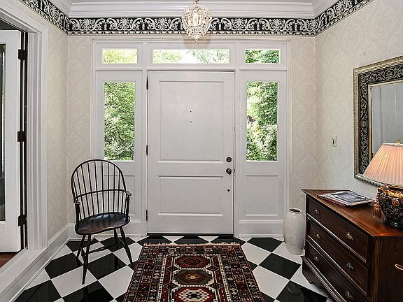 3rd image of 3420 Grace Ave