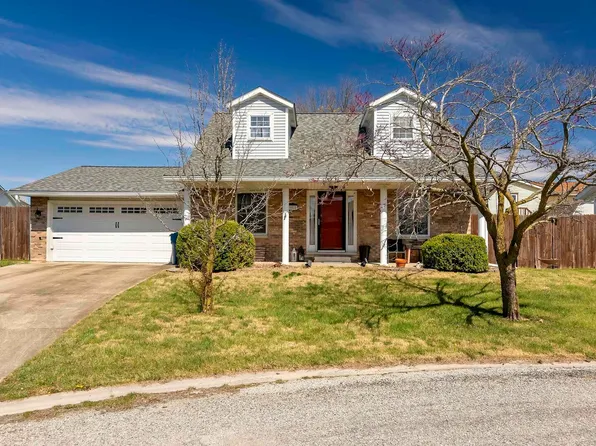 202 Plum Ln, New Baden, IL 62265