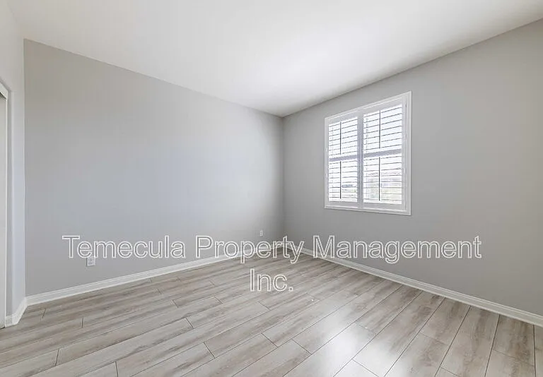 34065 Helenium St — Photo 12
