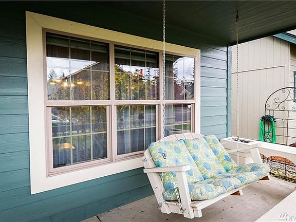 3rd image of 18918 18th Ave E