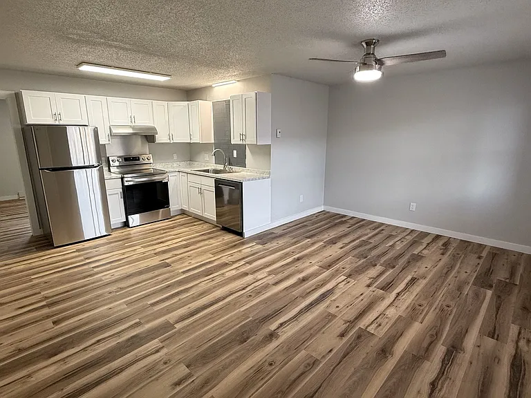 3324 Frontgate Dr — Photo 14
