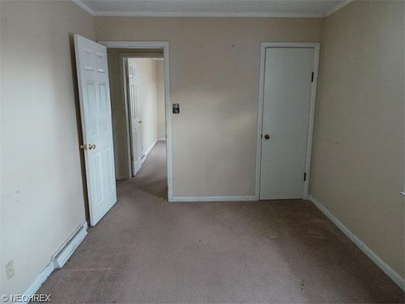 5th image of 2731 Meadow Dr