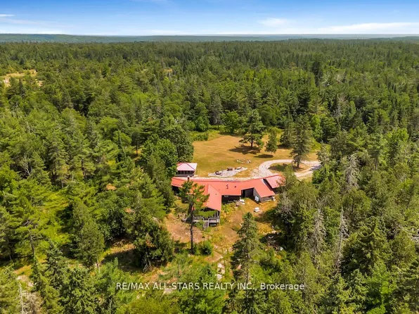 380 Ledge Rd, Trent Lakes, ON K0M 1A0