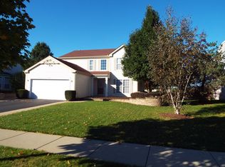 595 Suncrest Dr, Aurora, IL 60506