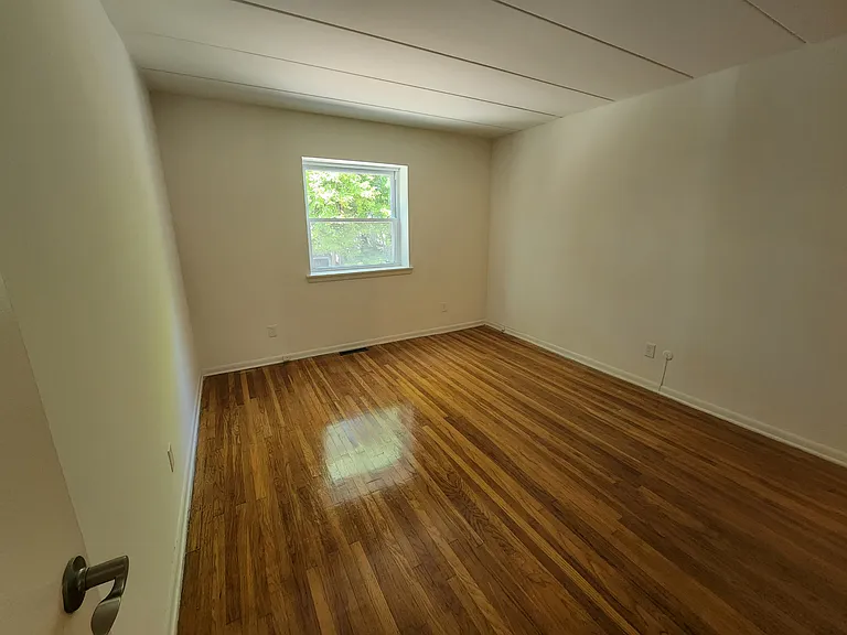 Large Primary Bedroom