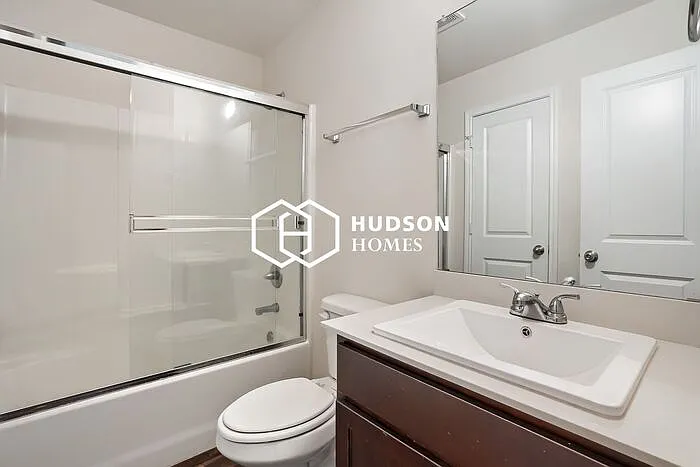 2404 E Cornell St — Photo 9