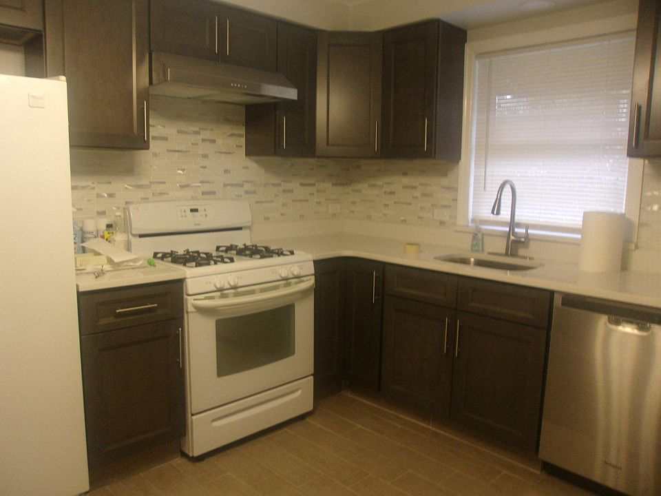 1st image of 140-14 13th Ave