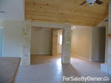 4th image of 220 Skyview Dr
