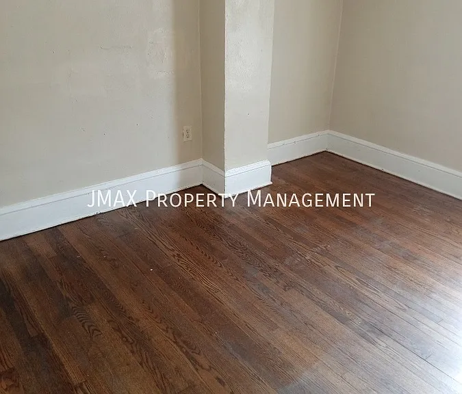 502 Rutherford Ave NW — Photo 7