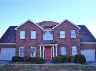 3812 Sugar Creek Dr, Lexington, KY 40517