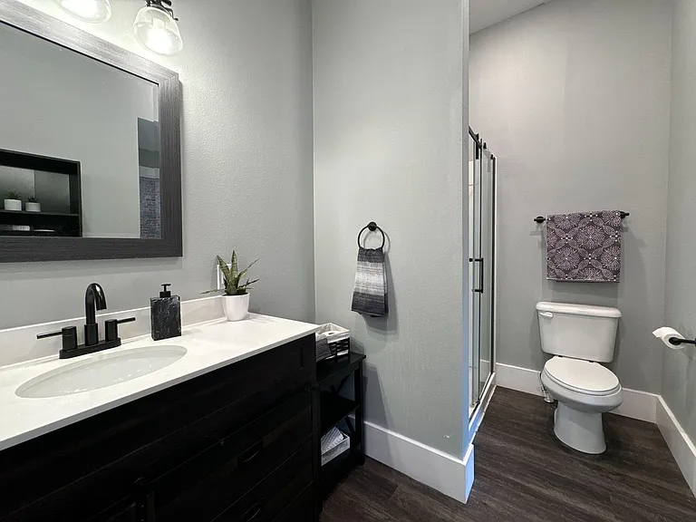 806 South Ave — Photo 16