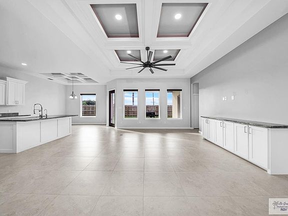 3rd image of 23910 Richmond Cir
