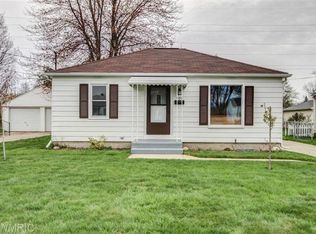 909 Aldon St SW, Wyoming, MI 49509