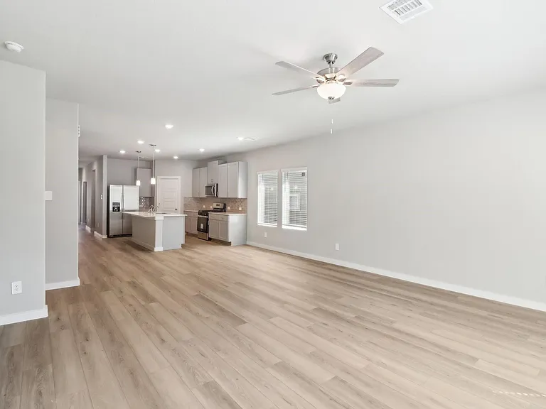 18075 Martin Pines Dr — Photo 11