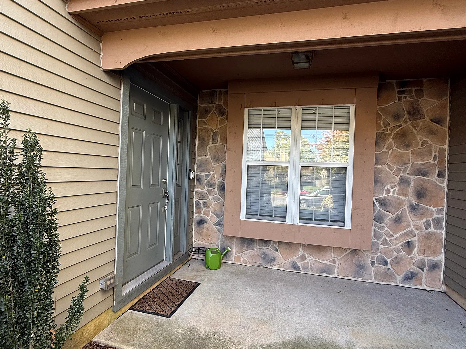 2 bed, 1311 sqft, $2,500 — Photo 2