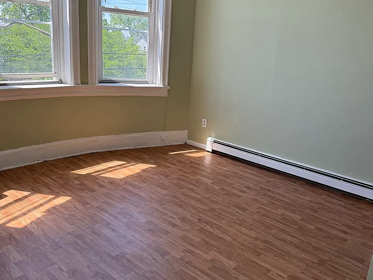 157 Cedar Ave #2 — Photo 6