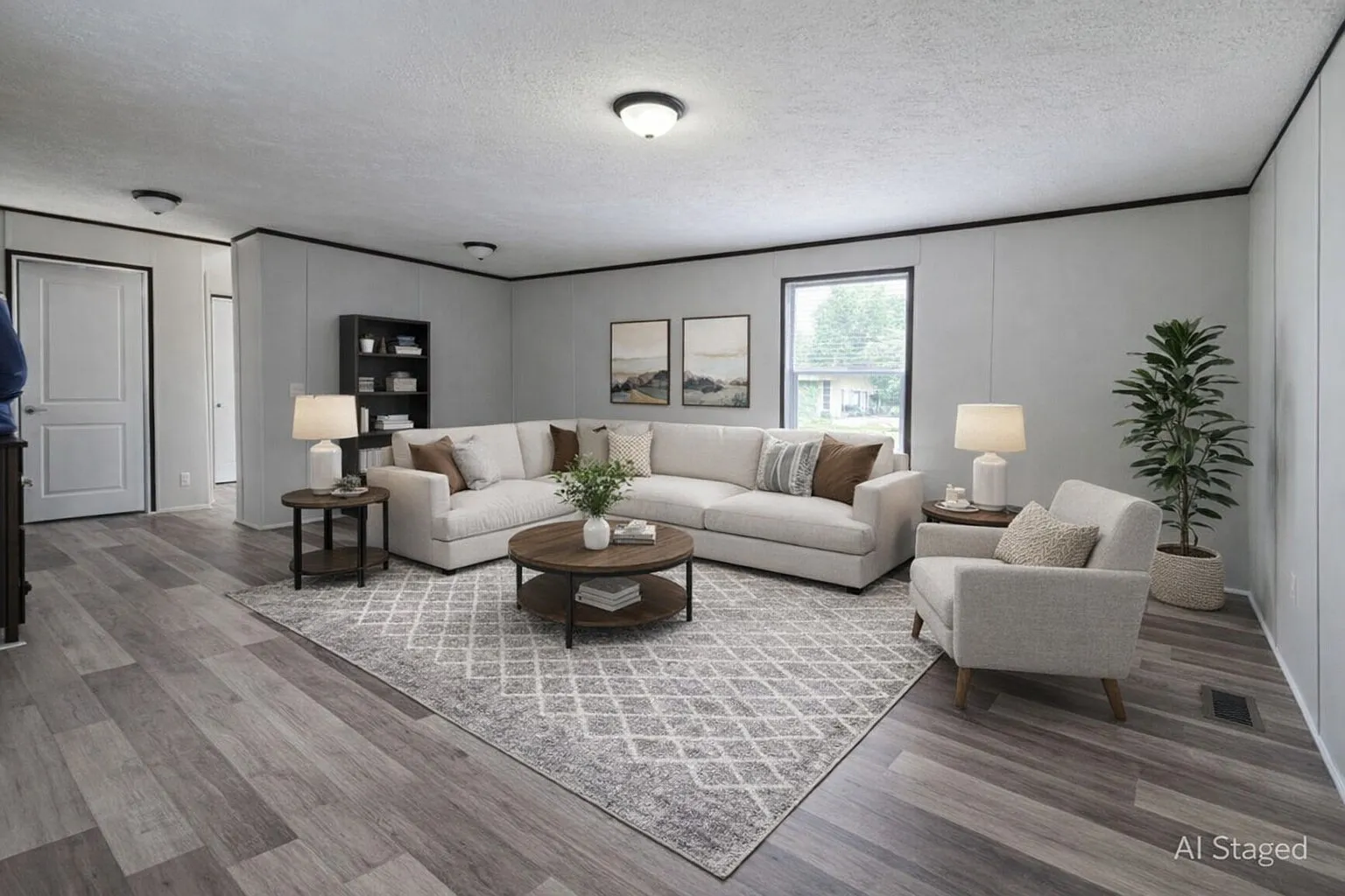 3 bed, 2.0 bath, 1056 sqft, $1,830 — Photo 2