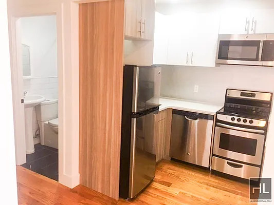 Rented by Highline Residential | media 9