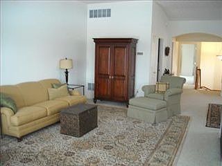 4th image of 723 Heritage Green Dr #15-301