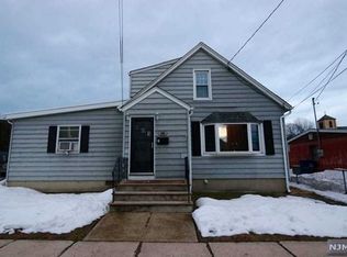 368 Taylor Ave, Hackensack, NJ 07601