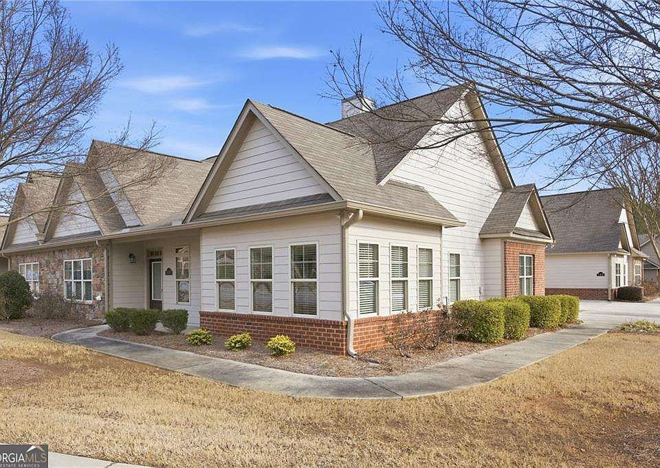 1st image of 2403 Tree Arbor Way