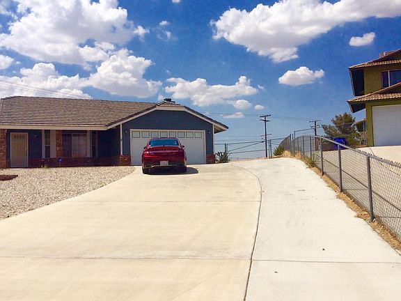 2nd image of 16962 Crestview Ct