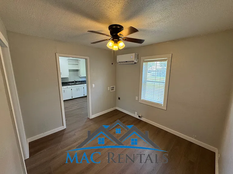 3316 SW 39th St — Photo 10