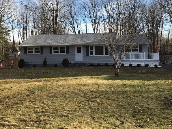 124 Pension Rd, Manalapan, NJ 07726