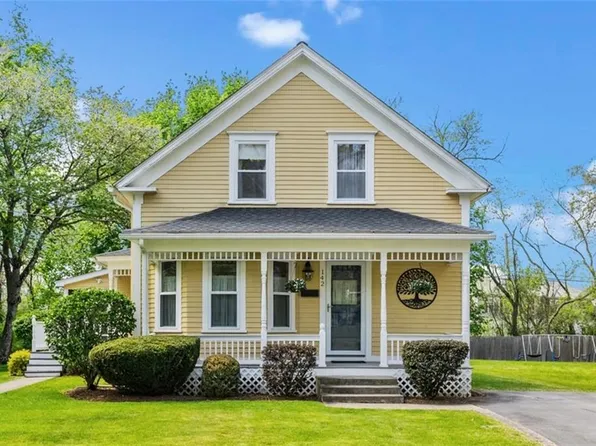 142 Station St, Coventry, RI 02816