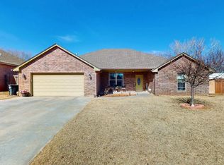 4714 Cottonwood St, Woodward, OK 73801