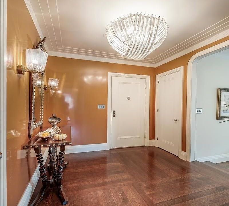 1st image of 250 W 24th St APT 6CW