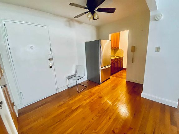 4th image of 3165 Nostrand Ave APT 4F