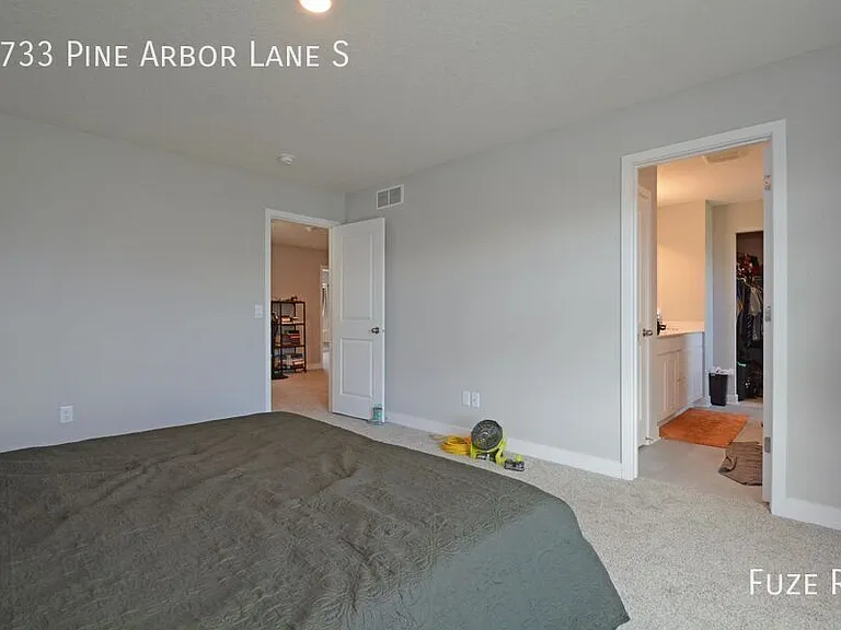 6733 Pine Arbor Ln S — Photo 18