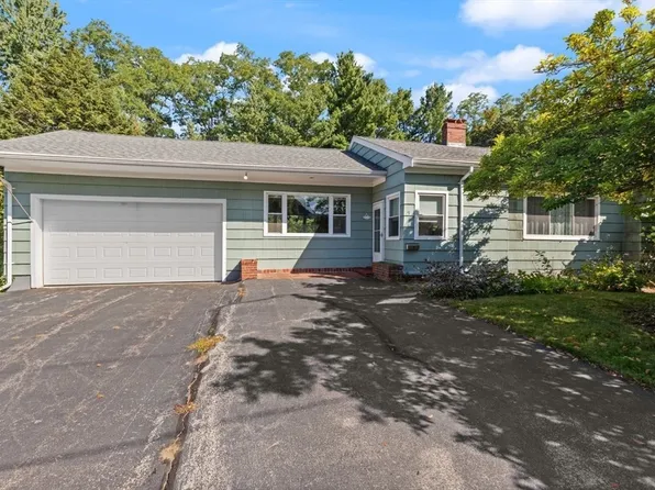 9 Woodcock Ave, Haverhill, MA 01832