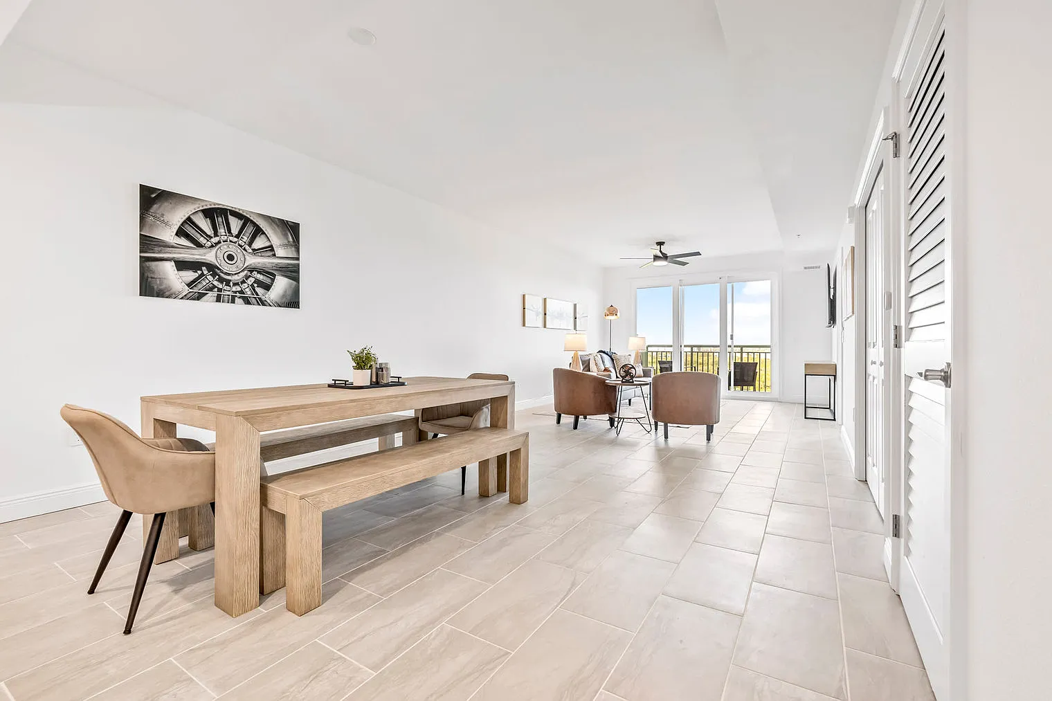 4 bed, 4.0 bath, 2658 sqft, $7,065 — Photo 4