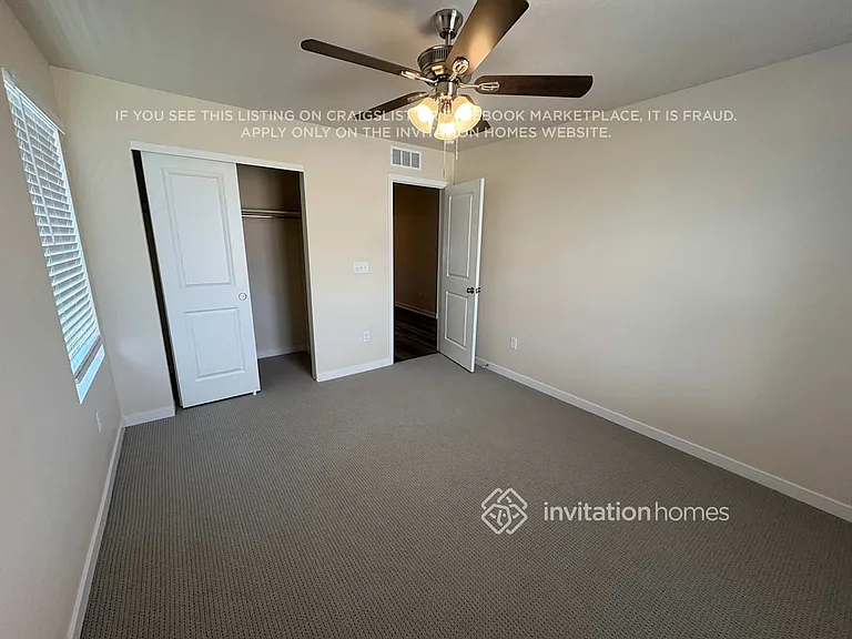 462 Elbert St — Photo 9