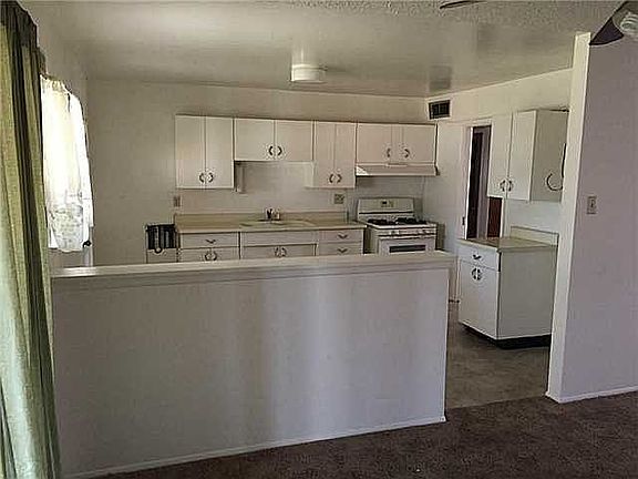 4th image of 3507 Garnet Dr