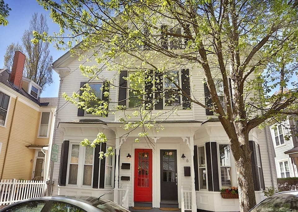 1st image of 6 Garden St #0
