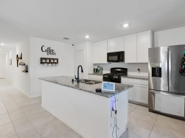 11807 Marcellus Way, Justin, TX 76247