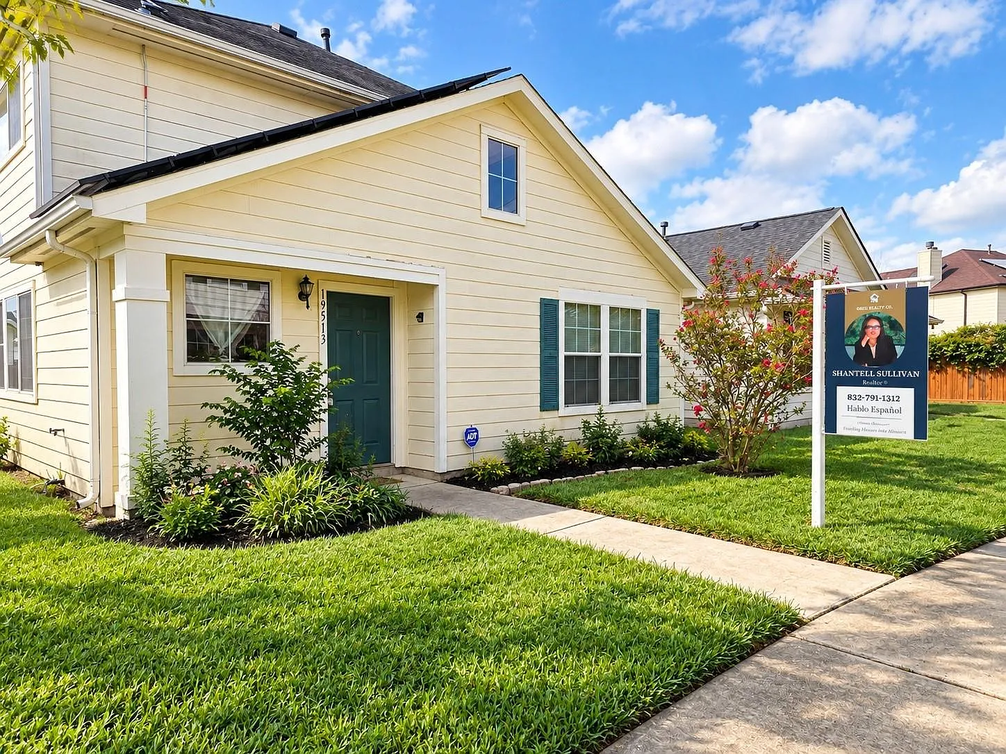 4 bed, 2.0 bath, 1748 sqft, $2,000 — Photo 2