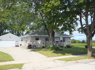 903 2nd Ave, Grafton, WI 53024