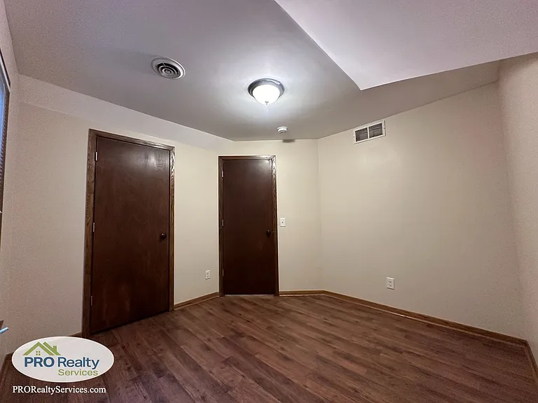 640 Charles Ave — Photo 10