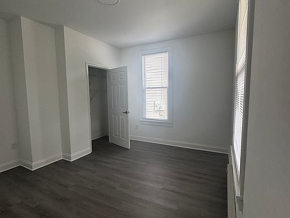 5th image of 807 Locust St #1