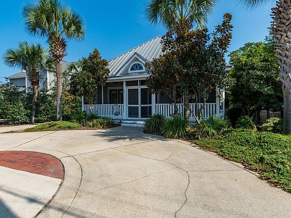 Horseshoe Driveway with Driveway on Side
