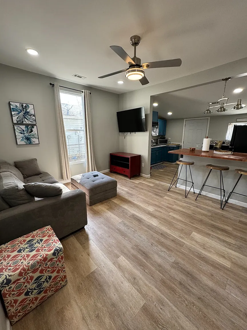 326 N Euclid Ave photo 1