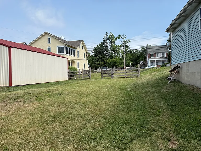 6348 Memorial Rd #1 — Photo 43