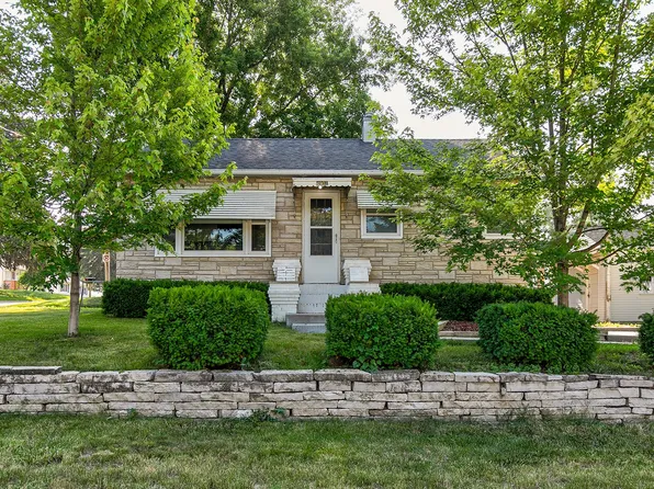 4901 SW 12th St, Des Moines, IA 50315