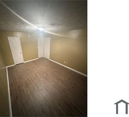 3rd image of 3639 Castle Ridge Rd